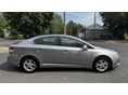 TOYOTA AVENSIS 2011/12 - 4