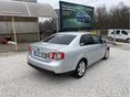 VOLKSWAGEN JETTA 2006/1 - 4