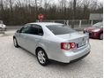 VOLKSWAGEN JETTA 2006/1 - 5