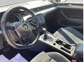 VOLKSWAGEN PASSAT 2019/5 - 9