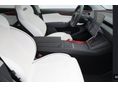 TESLA MODEL Y 2025/11 - 12