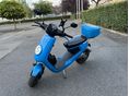 Front. A kormány elején látod a gyári  extra GoPro foglalatot.