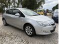 OPEL ASTRA J 1.6 Selection