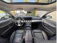 MERCEDES-BENZ E 220 2019 - 8