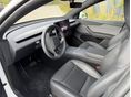 TESLA MODEL Y 2026/4 - 5
