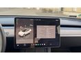 TESLA MODEL Y 2023/5 - 12