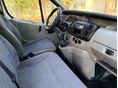 RENAULT TRAFIC 2005/5 - 11