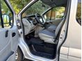 RENAULT TRAFIC 2005/5 - 18