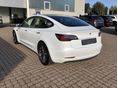 TESLA MODEL 3 2023/7 - 4