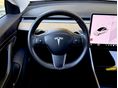 TESLA MODEL 3 2019/12 - 10