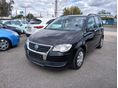 VOLKSWAGEN TOURAN 1.4 TSi Conceptline xenon.gyári vonóhorog.ülés fűtés.6 sebességes.végig vezetett szervízkönyv