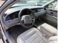 LINCOLN TOWN CAR 2000/7 - 6