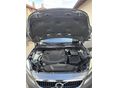 VOLVO V40 2018 - 9