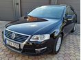 VOLKSWAGEN PASSAT 2.0 PD TDI Comfortline DSG NAGYON SZÉP.XENON.2XDIGKLÍMA.ÜLÉSFŰTÉS. RRADAR. ALUFELNIK ÚJSZERŰ GUMIKKAL