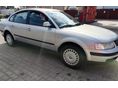 VOLKSWAGEN PASSAT V 1999 - 5