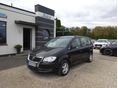 VOLKSWAGEN TOURAN 2008/9 - 1