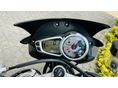TRIUMPH STREET TRIPLE 675 R 2012/1 - 5