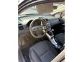 TOYOTA AURIS 2010/11 - 4
