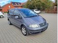 VOLKSWAGEN SHARAN 2.0 PD TDI Highline Bőr. Navi. Tetőlíma. Vonóhorog. 1. tulaj. Dupla digit klíma. Állófűtés. Tempomat