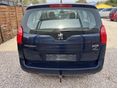 PEUGEOT 5008 2011/5 - 6