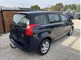 PEUGEOT 5008 2011/5 - 7