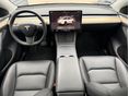 TESLA MODEL Y 2022/11 - 10