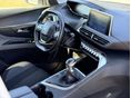 PEUGEOT 5008 2020/5 - 9