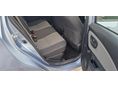 TOYOTA YARIS 2014/12 - 9