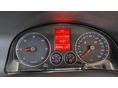 VOLKSWAGEN TOURAN 2010/4 - 8