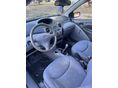 TOYOTA YARIS 2002 - 7