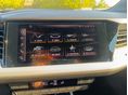 AUDI Q4 2023/1 - 8