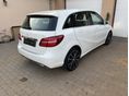 MERCEDES-BENZ B 200 2015/4 - 3