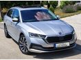 SKODA OCTAVIA Combi 2.0 TDI SCR Style Törésmentes. Végig Szervizelt. +PANORÁMA TETŐABLAK