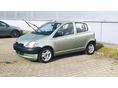 TOYOTA YARIS 2002/11 - 10