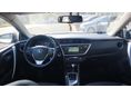 TOYOTA AURIS 2013/11 - 6