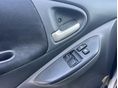 TOYOTA YARIS 2004/1 - 7