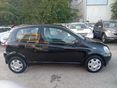 TOYOTA YARIS 2001/7 - 4