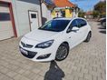 OPEL ASTRA J 1.4 T Cosmo EURO6 VEZETETT SZERVIZKÖNYV. 114.000 KM. TEMPOMAT. TOLATÓRADAR. ÜLÉS-KORMÁNY FŰTÉS