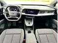 AUDI Q4 2023/2 - 7
