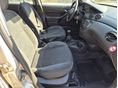 FORD FOCUS 2000 - 12