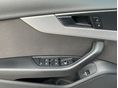 AUDI A4 2023/2 - 4