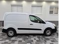 PEUGEOT PARTNER 2019/1 - 6