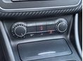 MERCEDES-BENZ A 180 2013/1 - 22