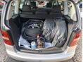VOLKSWAGEN TOURAN 2004/6 - 7