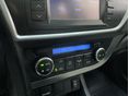 TOYOTA AURIS 2013/12 - 25