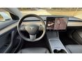 TESLA MODEL 3 2022/3 - 13