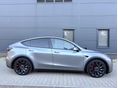 TESLA MODEL Y 2023/2 - 1