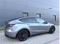 TESLA MODEL Y 2023/2 - 4