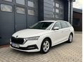 SKODA OCTAVIA Combi 2.0 TDI SCR Ambition SZERVIZKÖNYV / 1.TULAJ / MAGYARORSZÁG-i / ÁFAs / LED / CARPLAY / 2x PARKRADAR