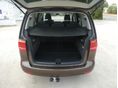VOLKSWAGEN TOURAN 2011/6 - 9
